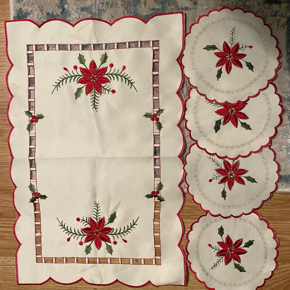Christmas table clothes